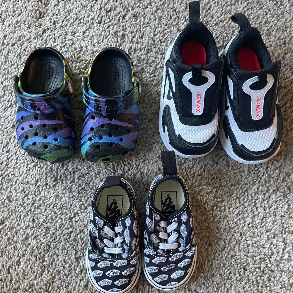 Baby shoes